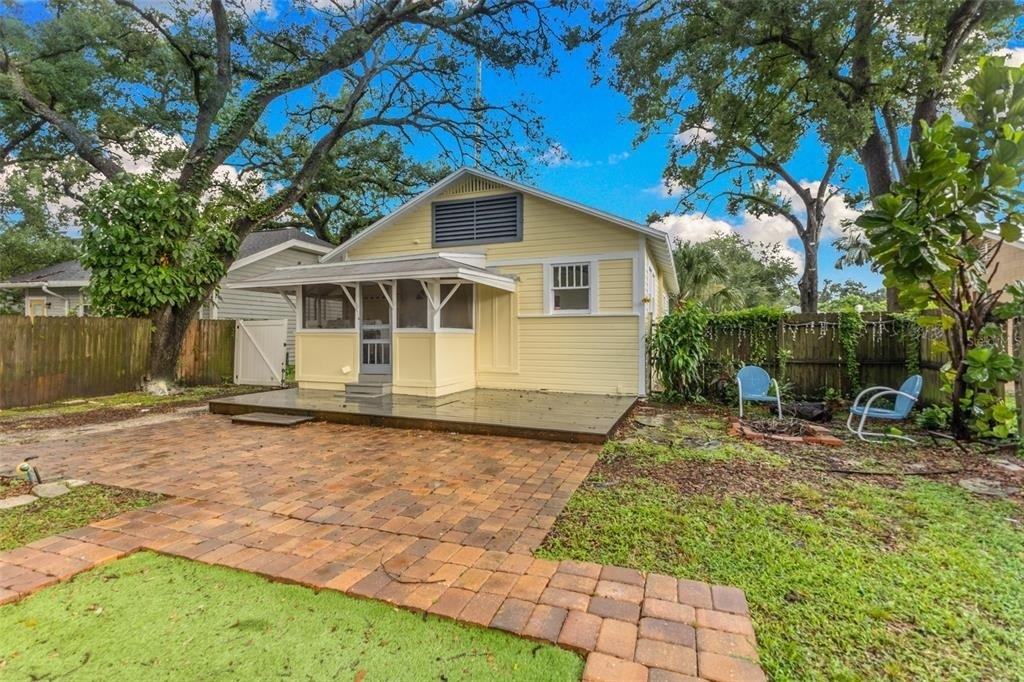 304 W Flora Street - Photo 21
