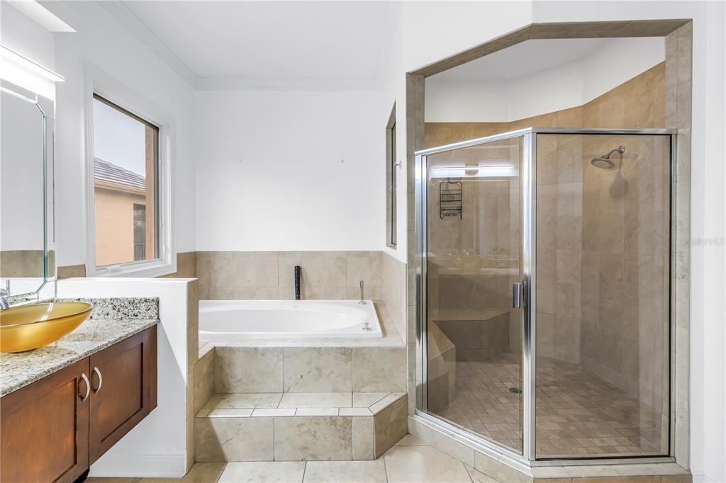 651 Saxony Boulevard - Photo 23