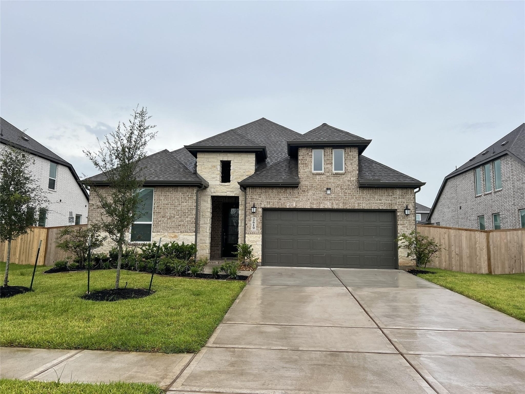 2619 Grove Crest Drive - Photo 0