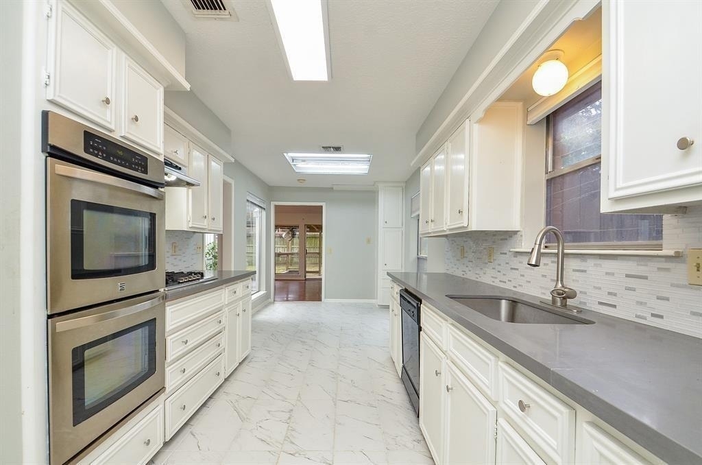 15815 Boulder Oaks Drive - Photo 15