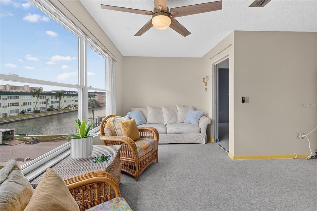 2850 59th Street S - Photo 15