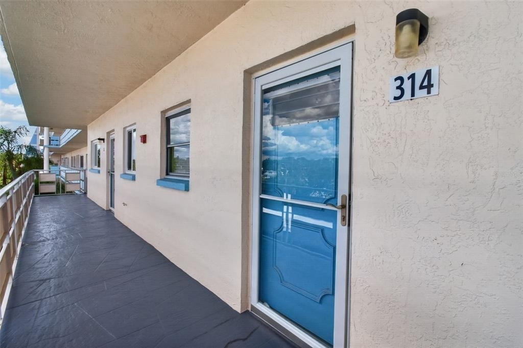 2850 59th Street S - Photo 3