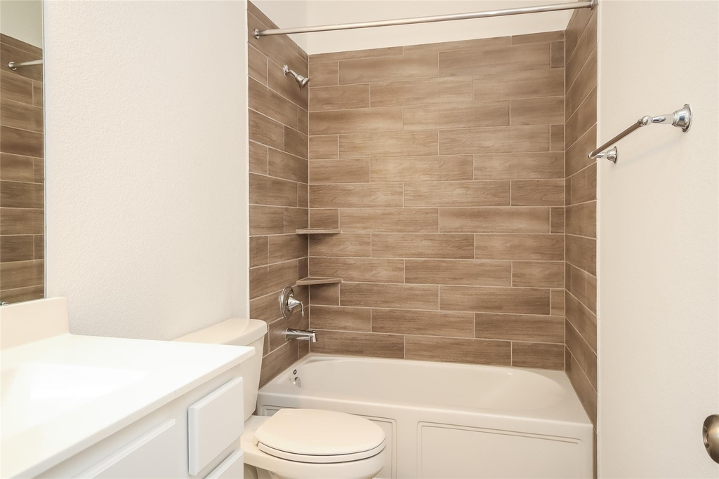 15122 Arlington Park Avenue - Photo 12