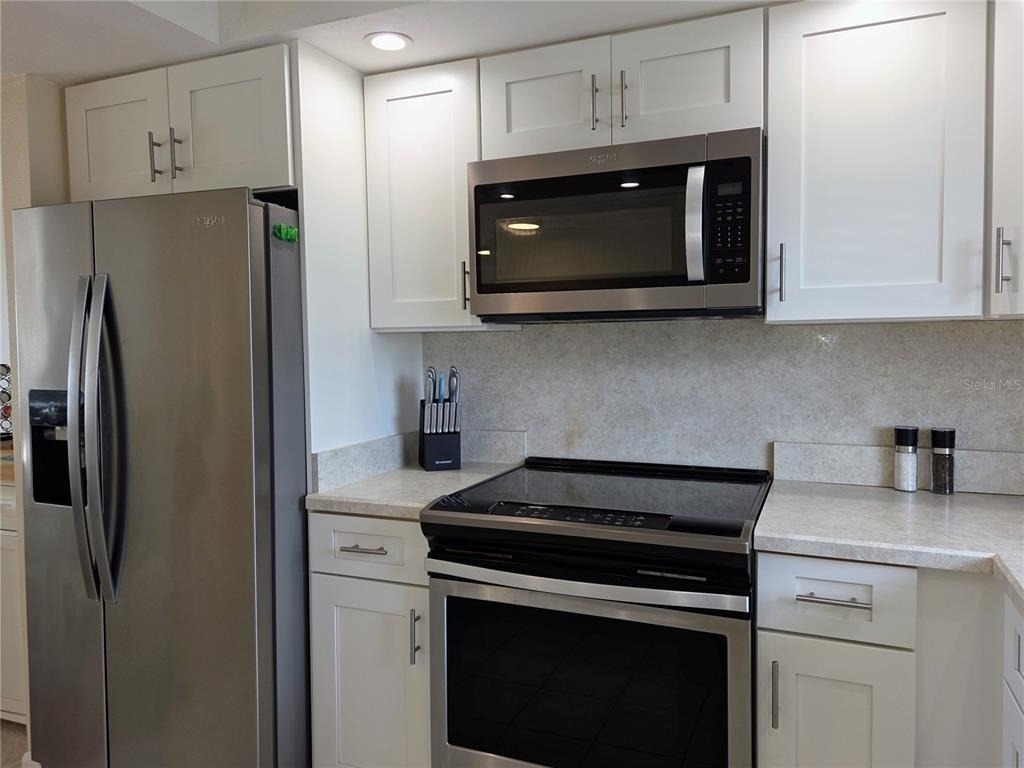 4650 Cove Circle - Photo 8