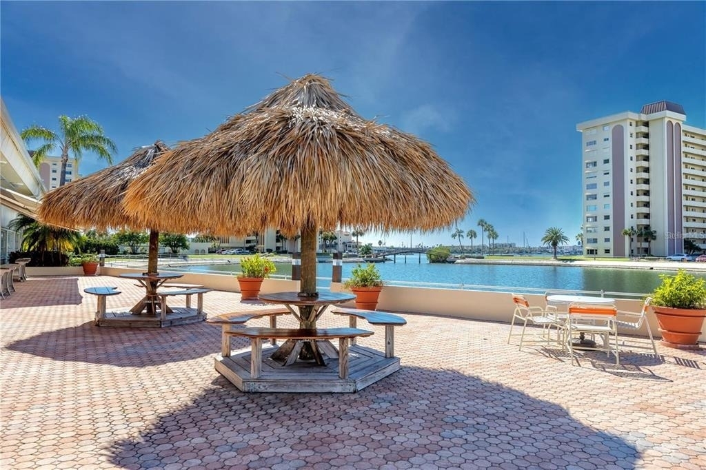 4650 Cove Circle - Photo 33