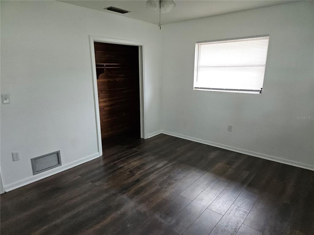 1574 Crown Street - Photo 6