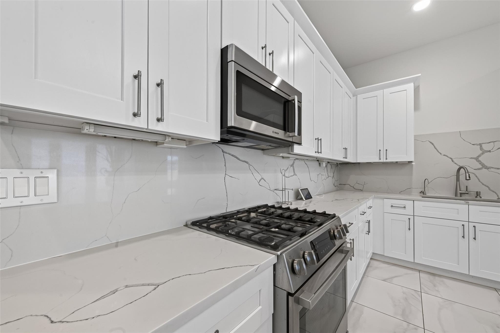 10403 Anchorage Passage - Photo 10