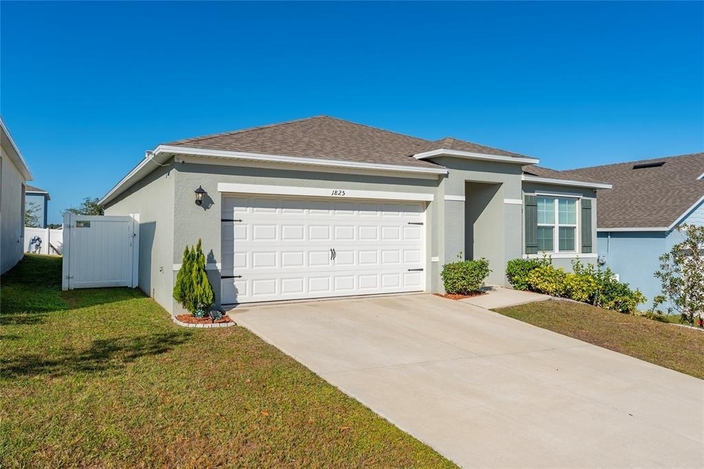 1825 Juneberry Street - Photo 0