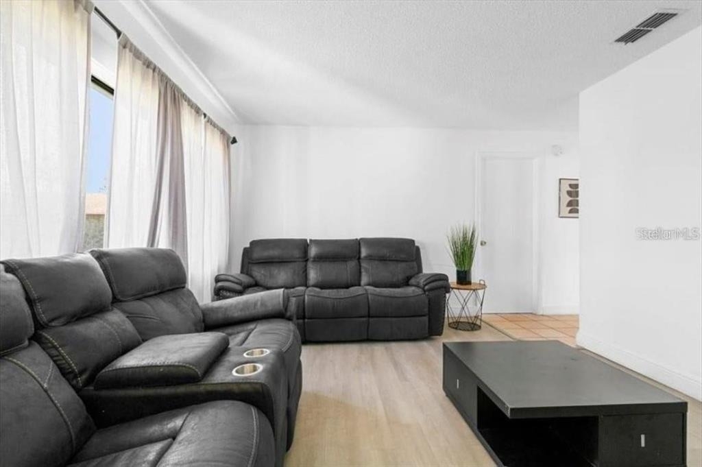 2506 Bali Circle - Photo 4