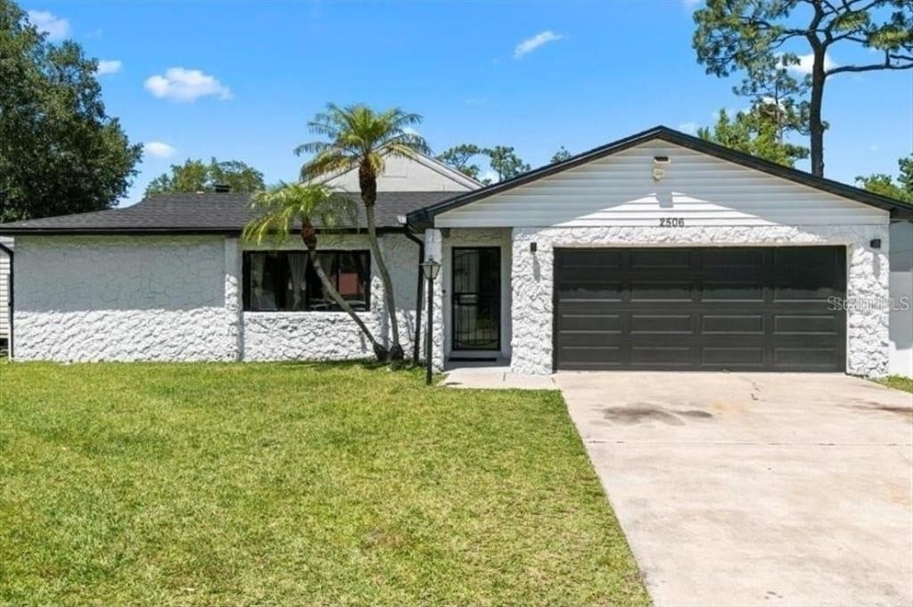 2506 Bali Circle - Photo 0