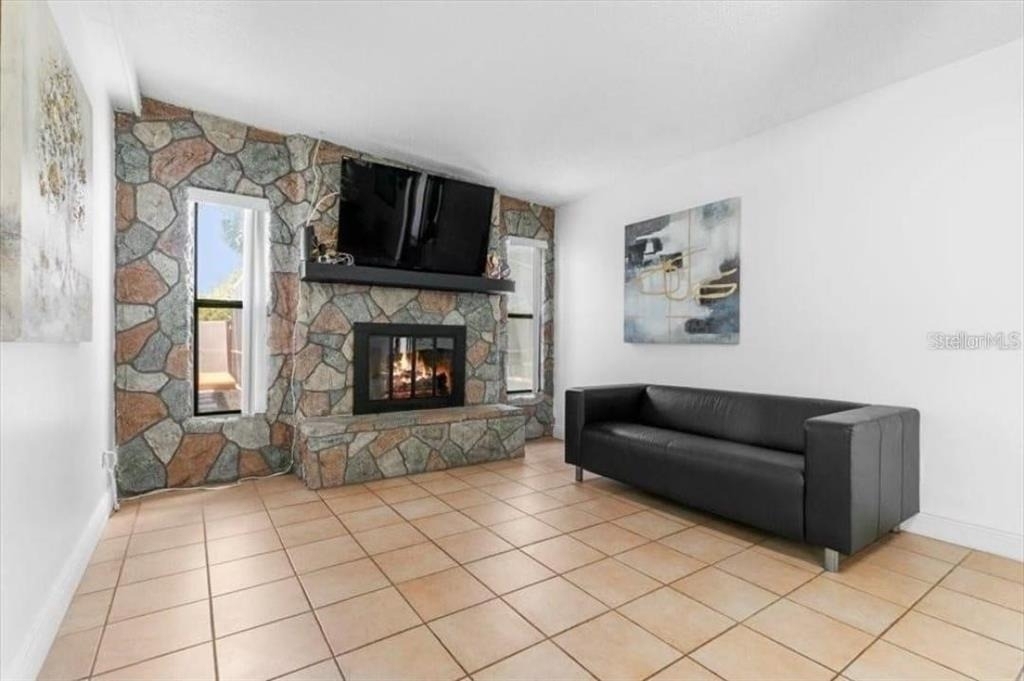 2506 Bali Circle - Photo 15
