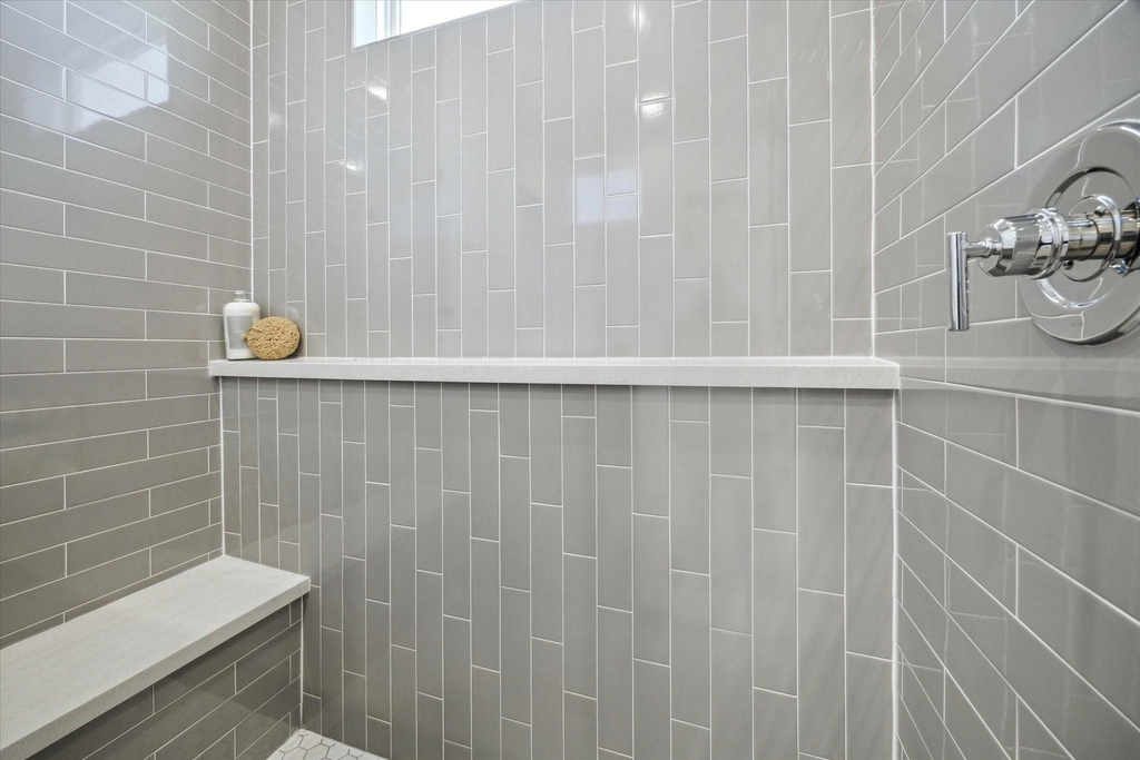 845 Elkhart Street - Photo 14
