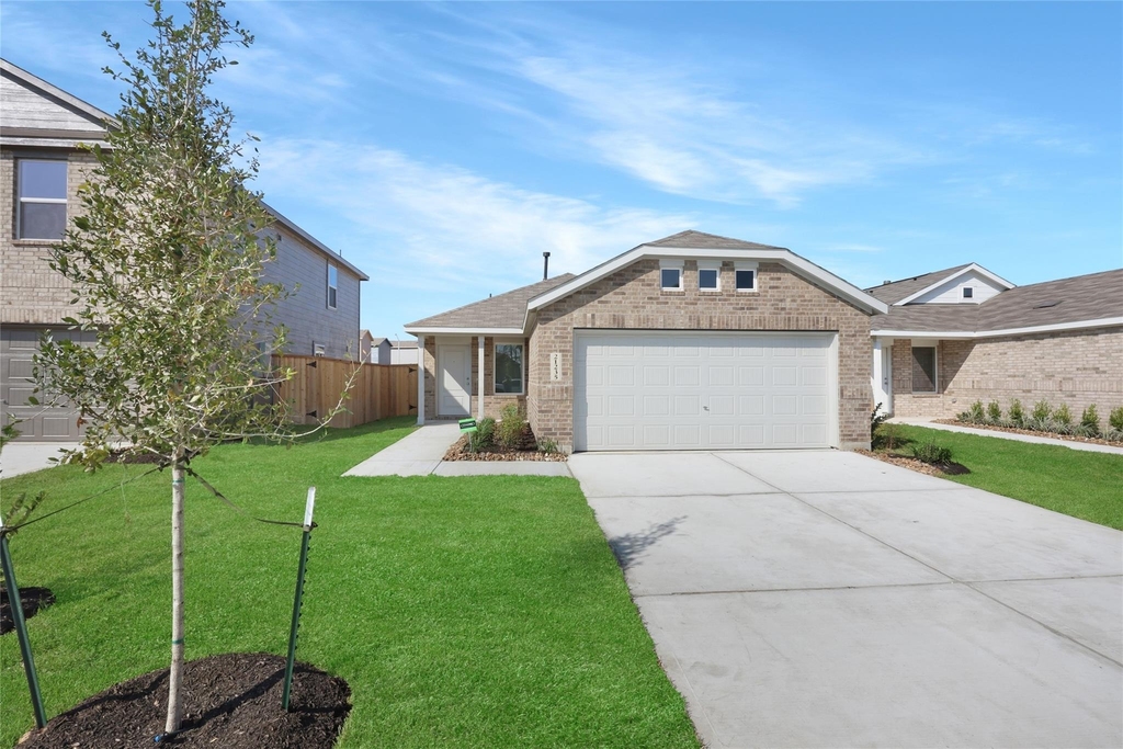 21235 Fieni Drive - Photo 0