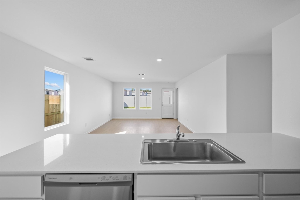 21235 Fieni Drive - Photo 8