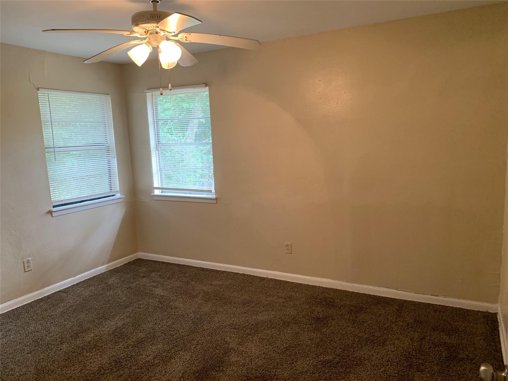 5323 Darlinghurst Drive - Photo 5