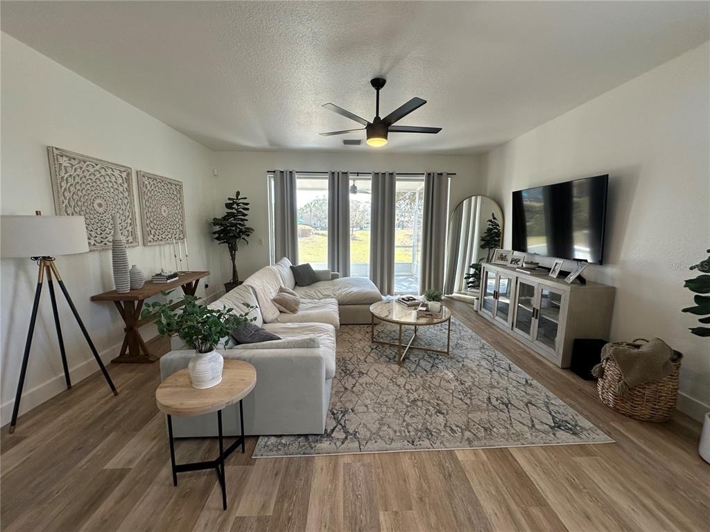4242 Sw 50th Circle - Photo 1
