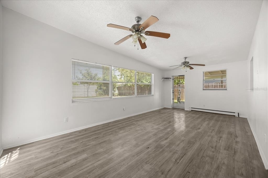 1849 Viburnum Lane - Photo 2