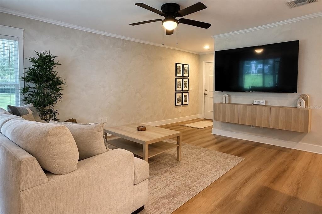 1920 Commander Way - Photo 5