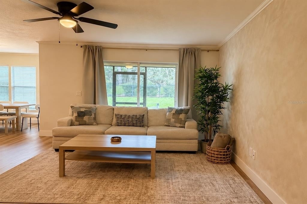 1920 Commander Way - Photo 3
