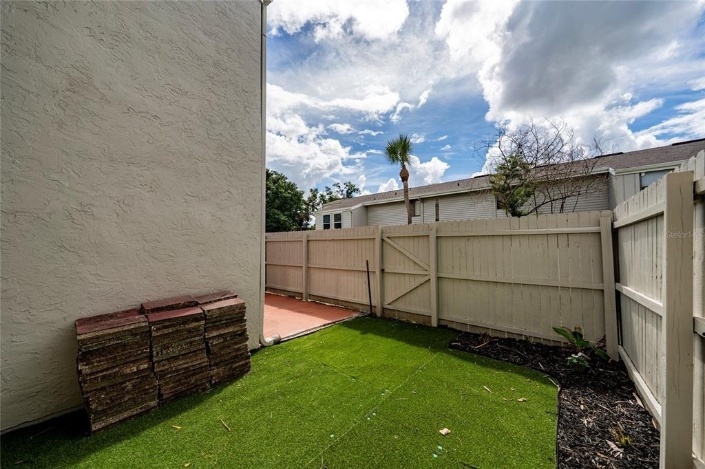 1412 Oak Place - Photo 31