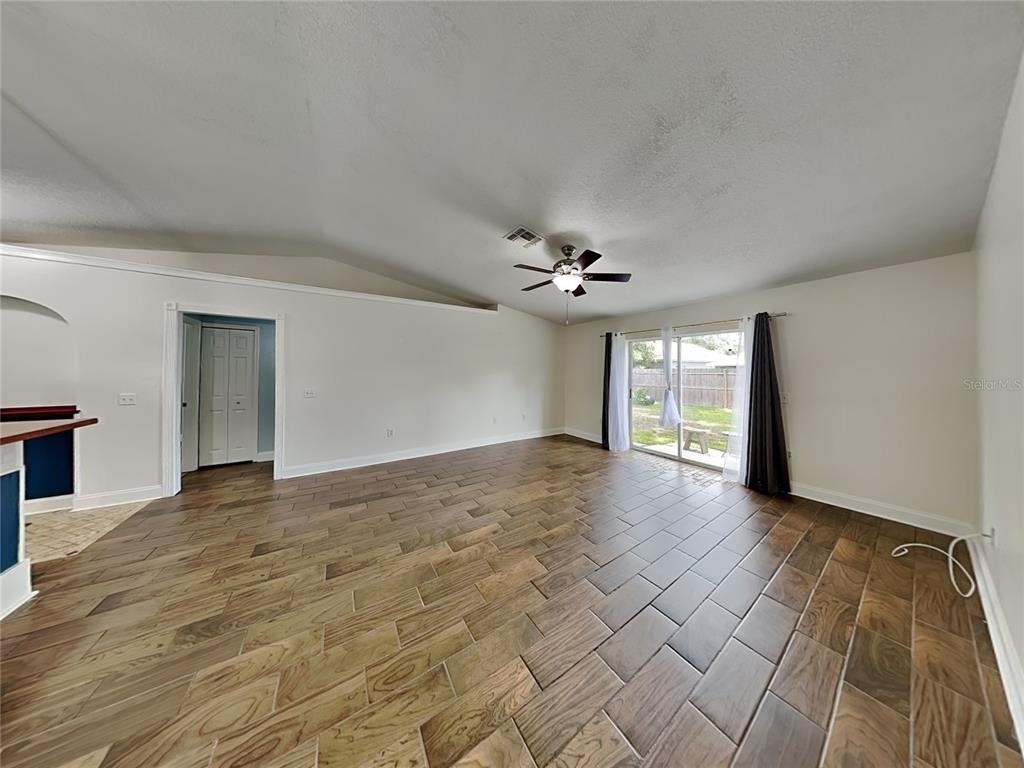 3512 Stonefield Drive - Photo 4