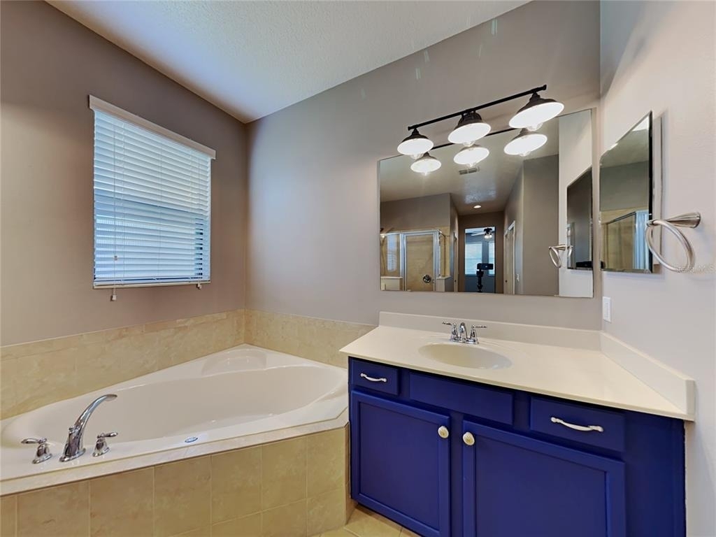 2131 Lacosta Place - Photo 10