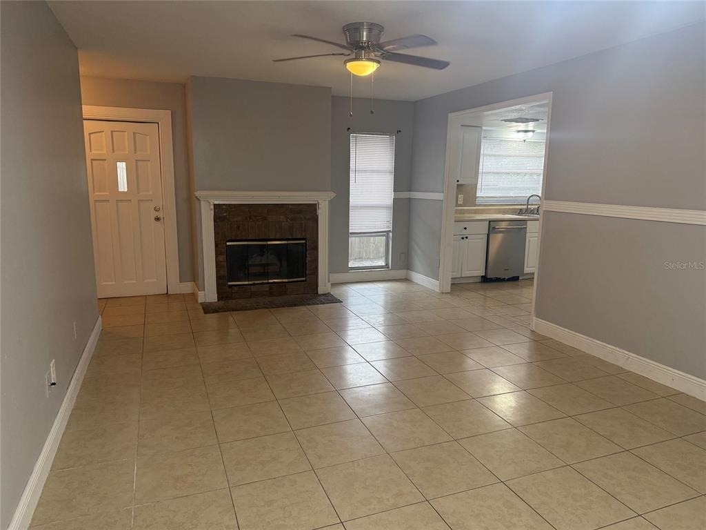 1223 La Mesa Avenue - Photo 2