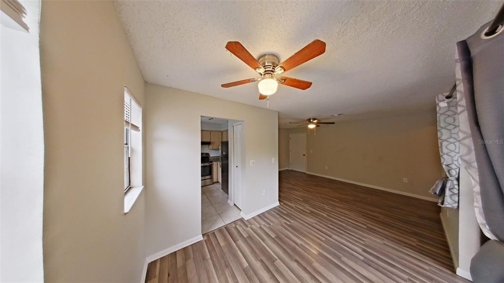 10352 Hemlock Street - Photo 3