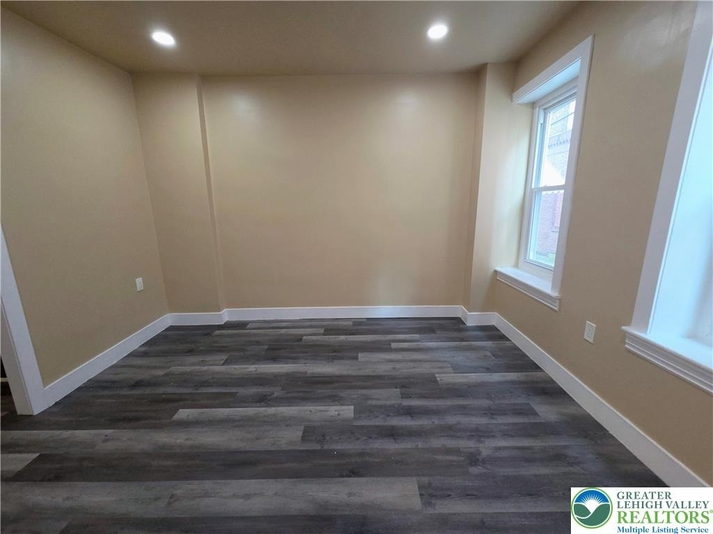 729 Chestnut Street - Photo 4