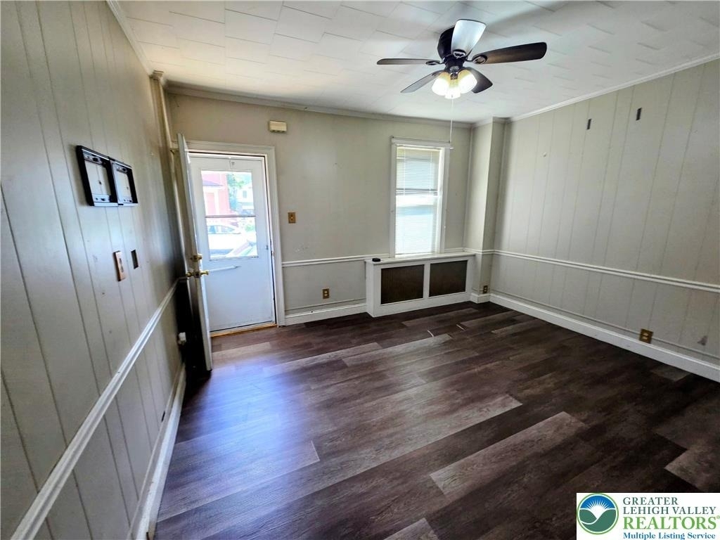 1005 Seneca Street - Photo 2