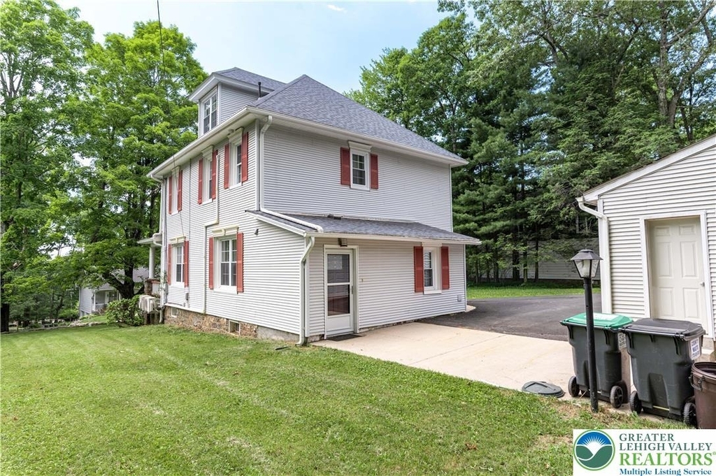 26 Center Ave - Photo 29