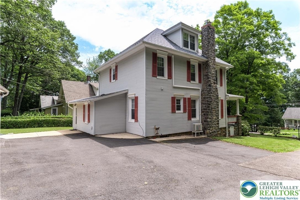26 Center Ave - Photo 35