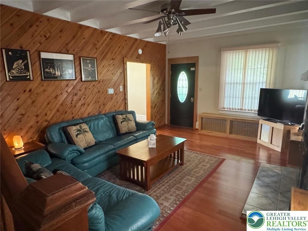 26 Center Ave - Photo 2