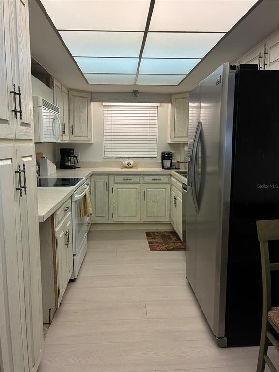 1100 Benjamin Franklin Drive - Photo 2