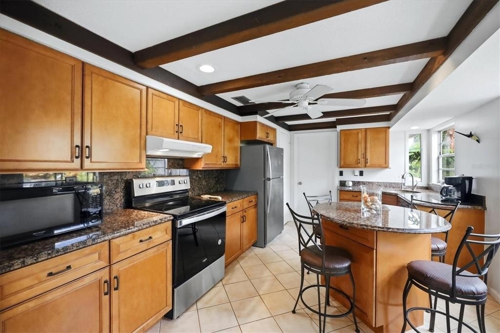 5847 Regent Road - Photo 12