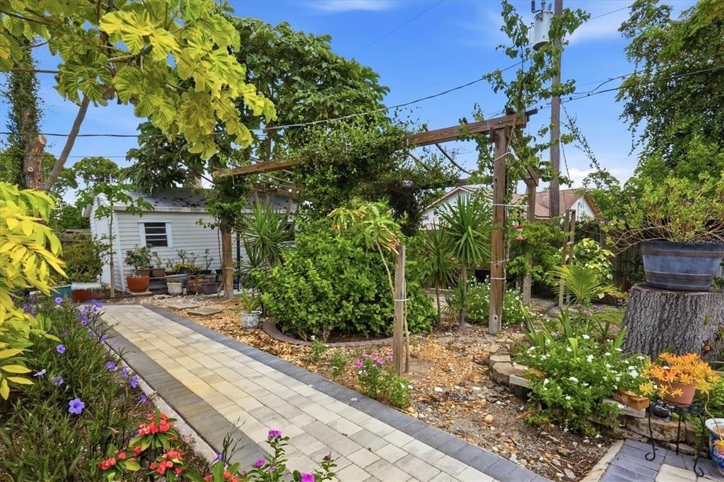 5847 Regent Road - Photo 34