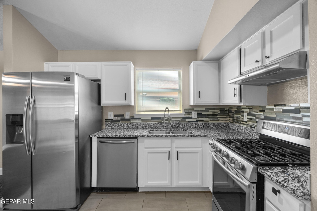 450 Sunrise Hills Drive - Photo 9