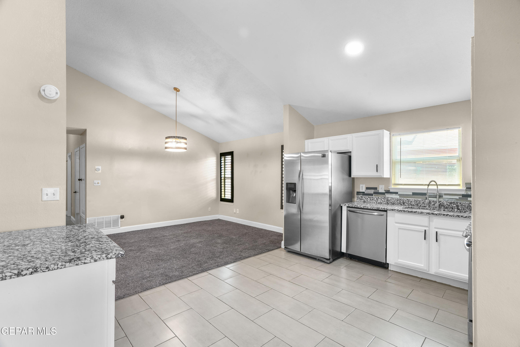 450 Sunrise Hills Drive - Photo 8