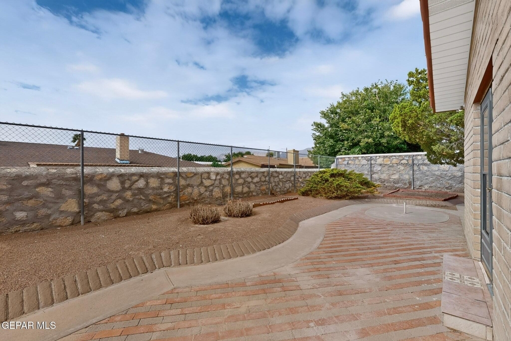 4536 R L Shoemaker Drive - Photo 38