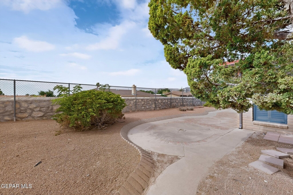 4536 R L Shoemaker Drive - Photo 43