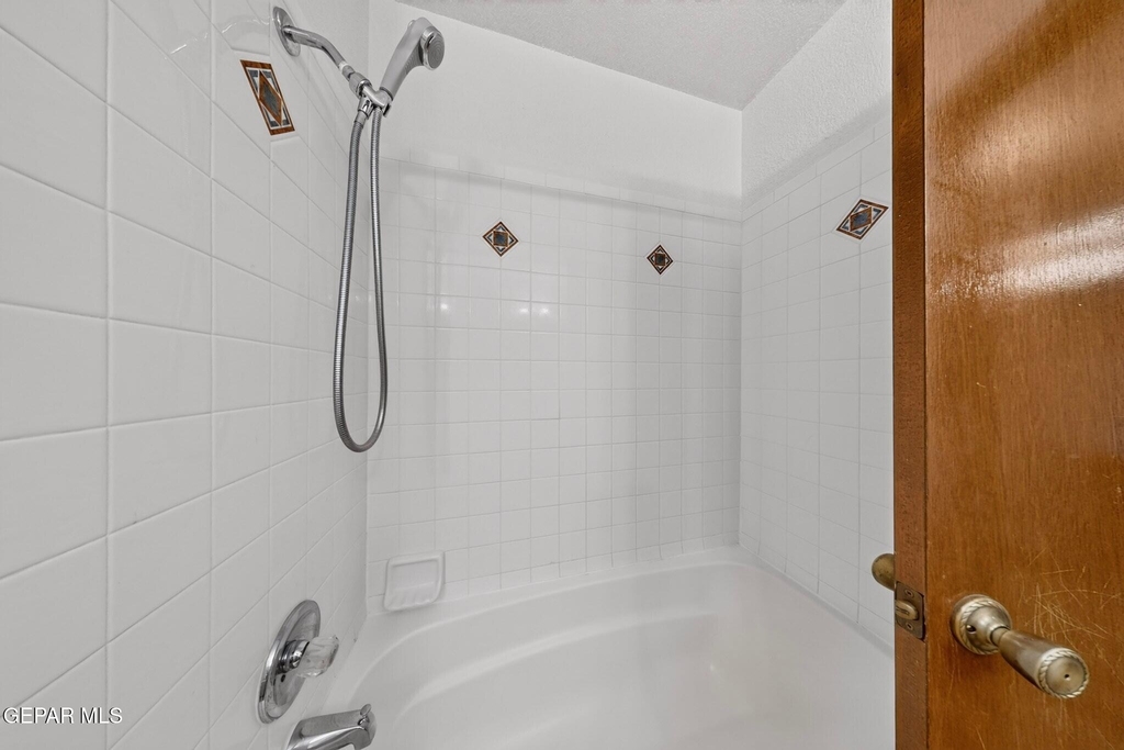 4536 R L Shoemaker Drive - Photo 29