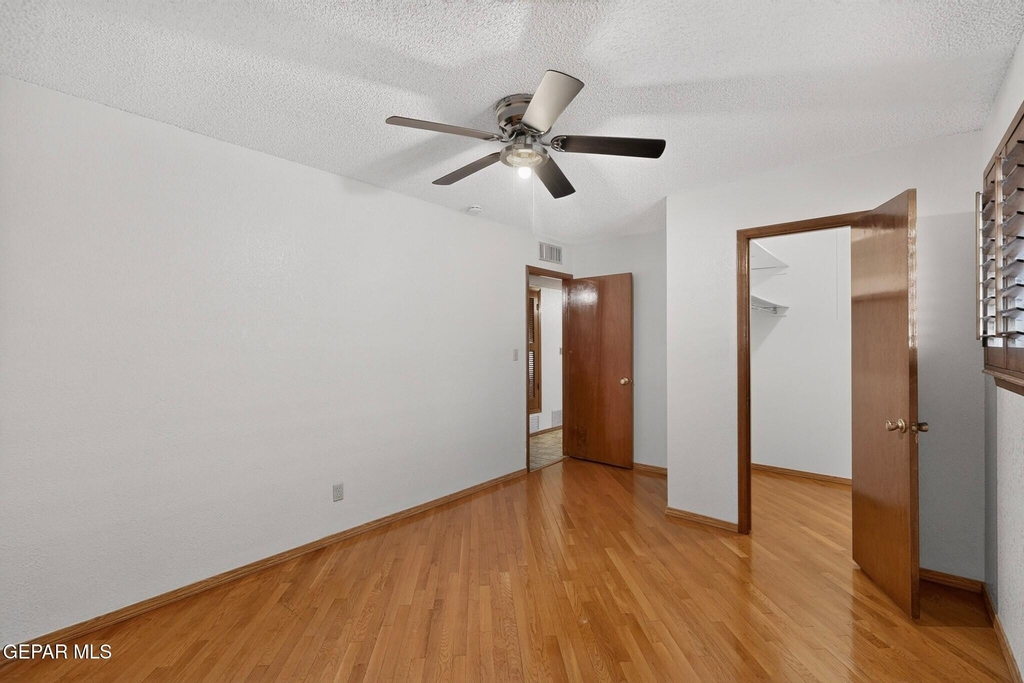 4536 R L Shoemaker Drive - Photo 31