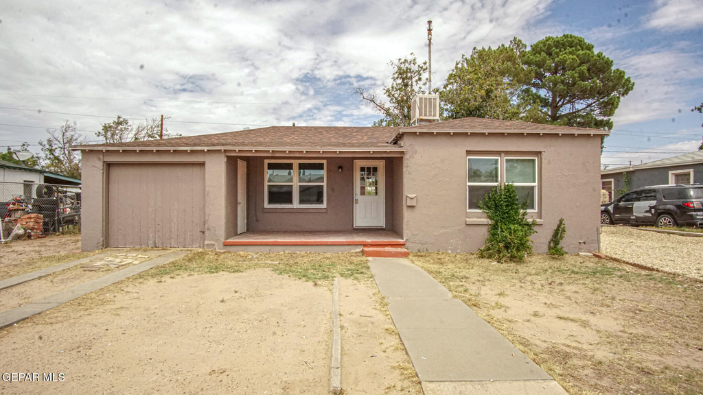 125 Anita Circle - Photo 0