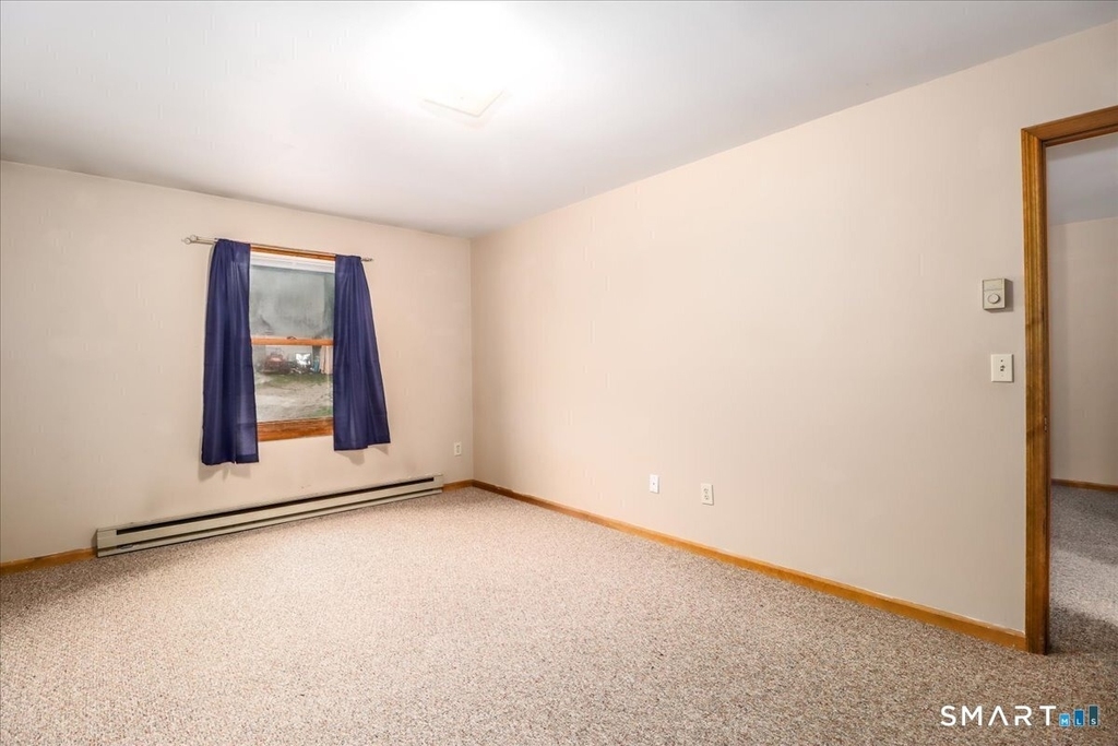 28 Middle Street - Photo 14