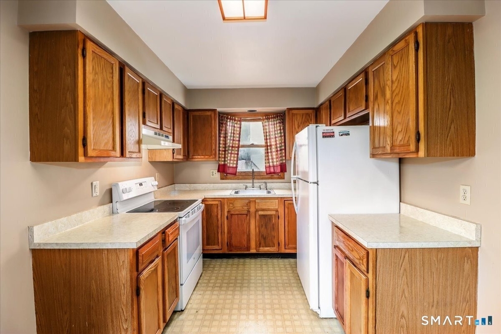 28 Middle Street - Photo 1