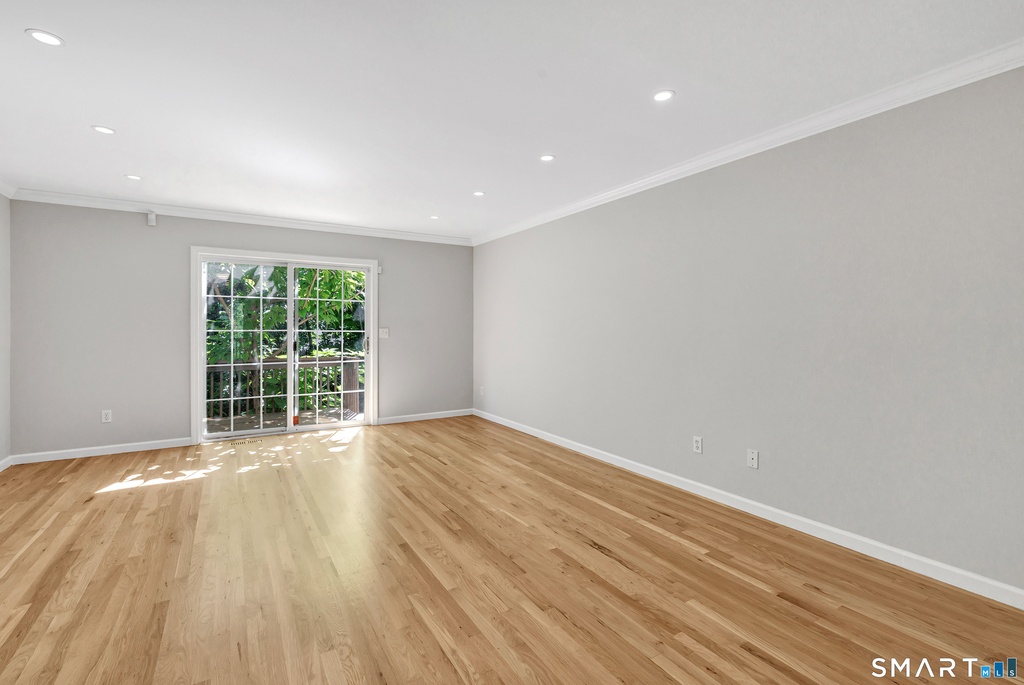 39 Coram Road - Photo 3