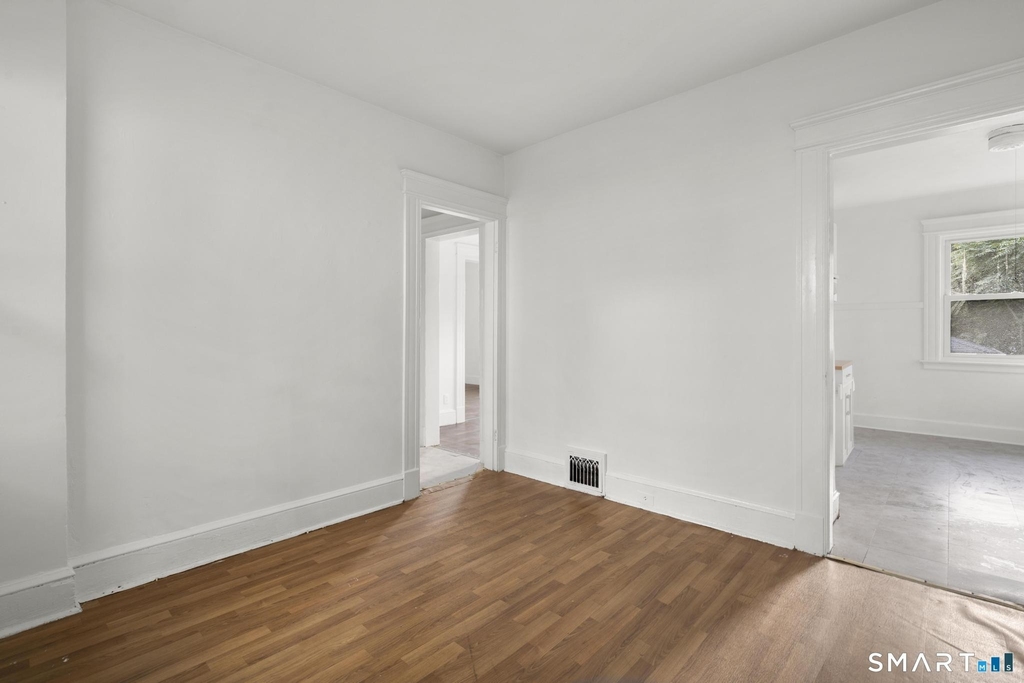 97 Wall Street - Photo 20