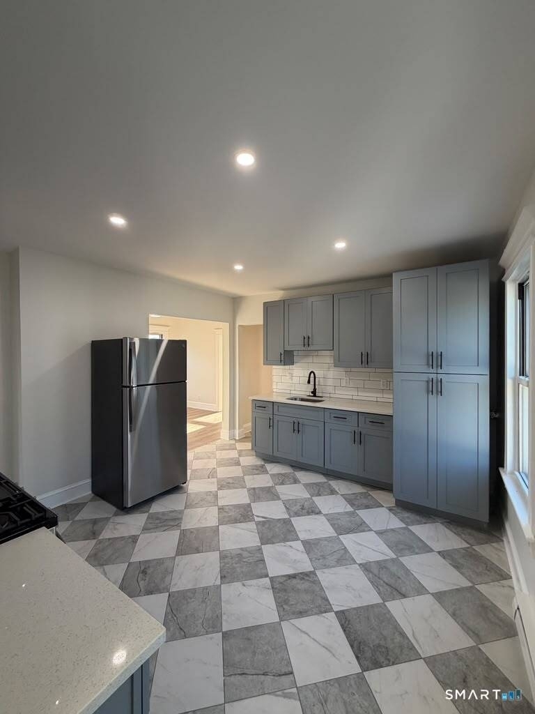 264 Clover Street - Photo 5