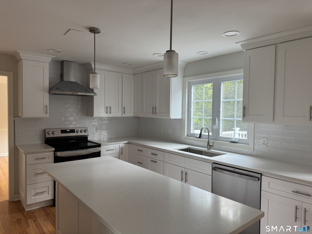 4672 Congress Street - Photo 8