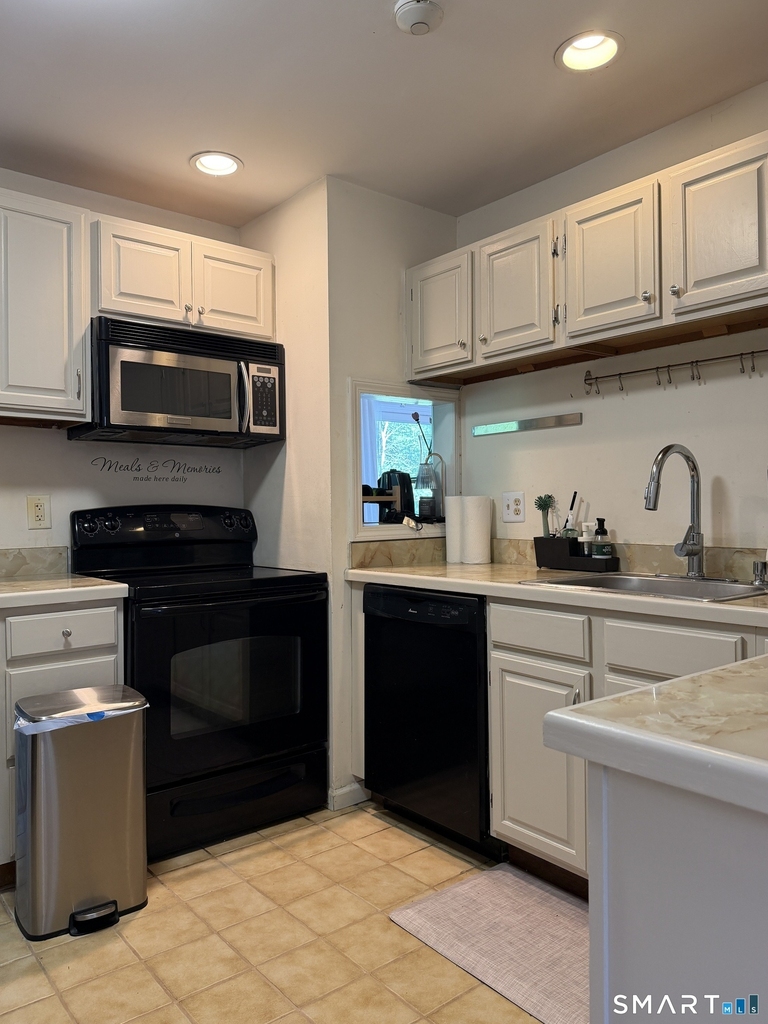 6 Ledgewood Drive - Photo 19